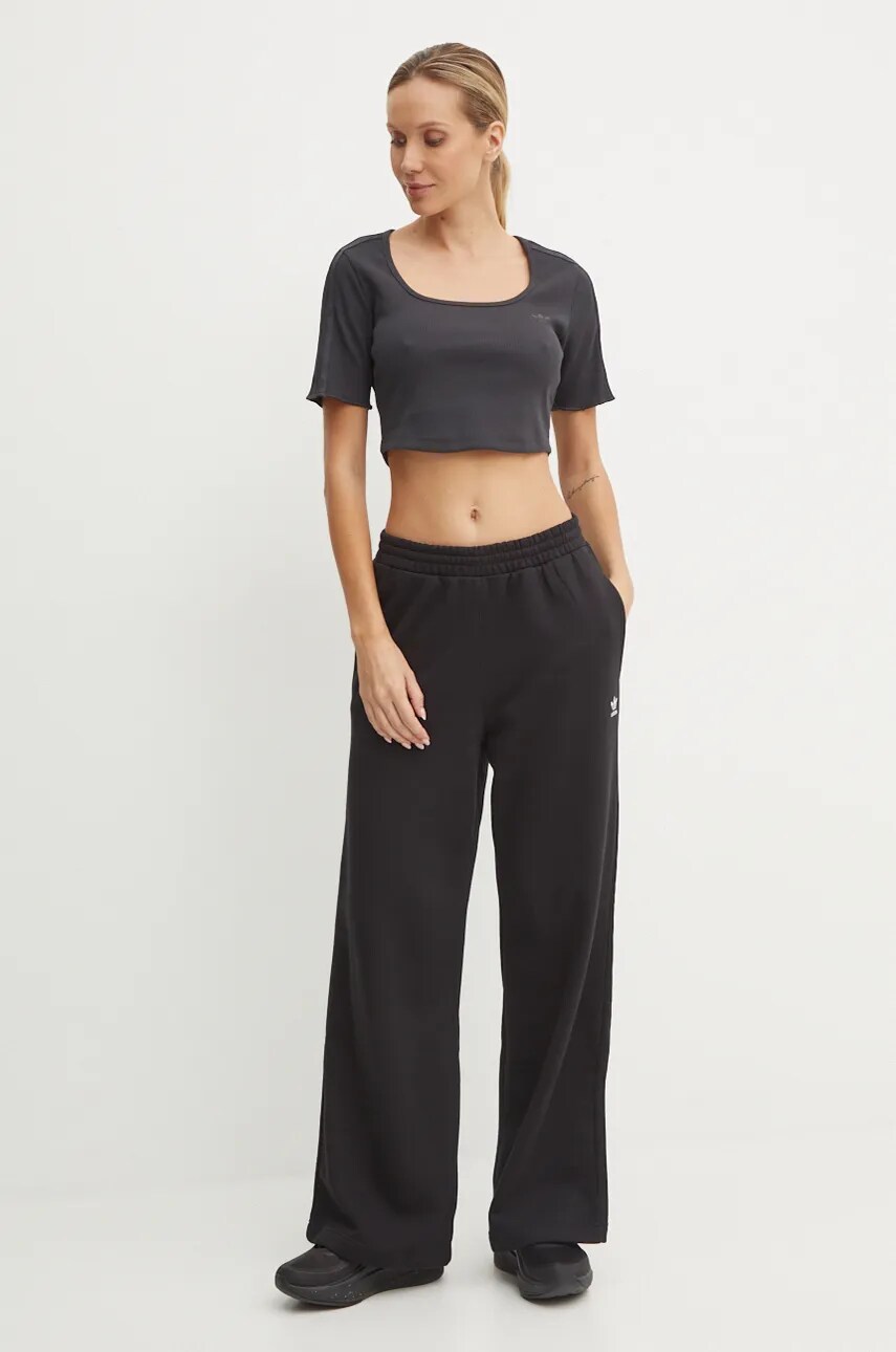 Футболка adidas Originals Femme Galore Baby Tee жіноча колір чорний JN3013