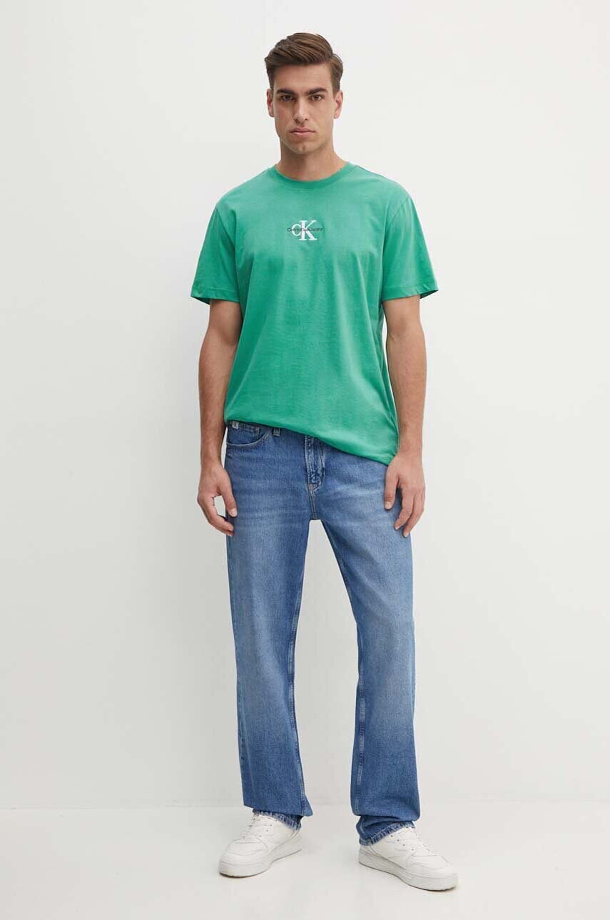 Бавовняна футболка Calvin Klein Jeans чоловіча колір зелений з аплікацією J30J325649