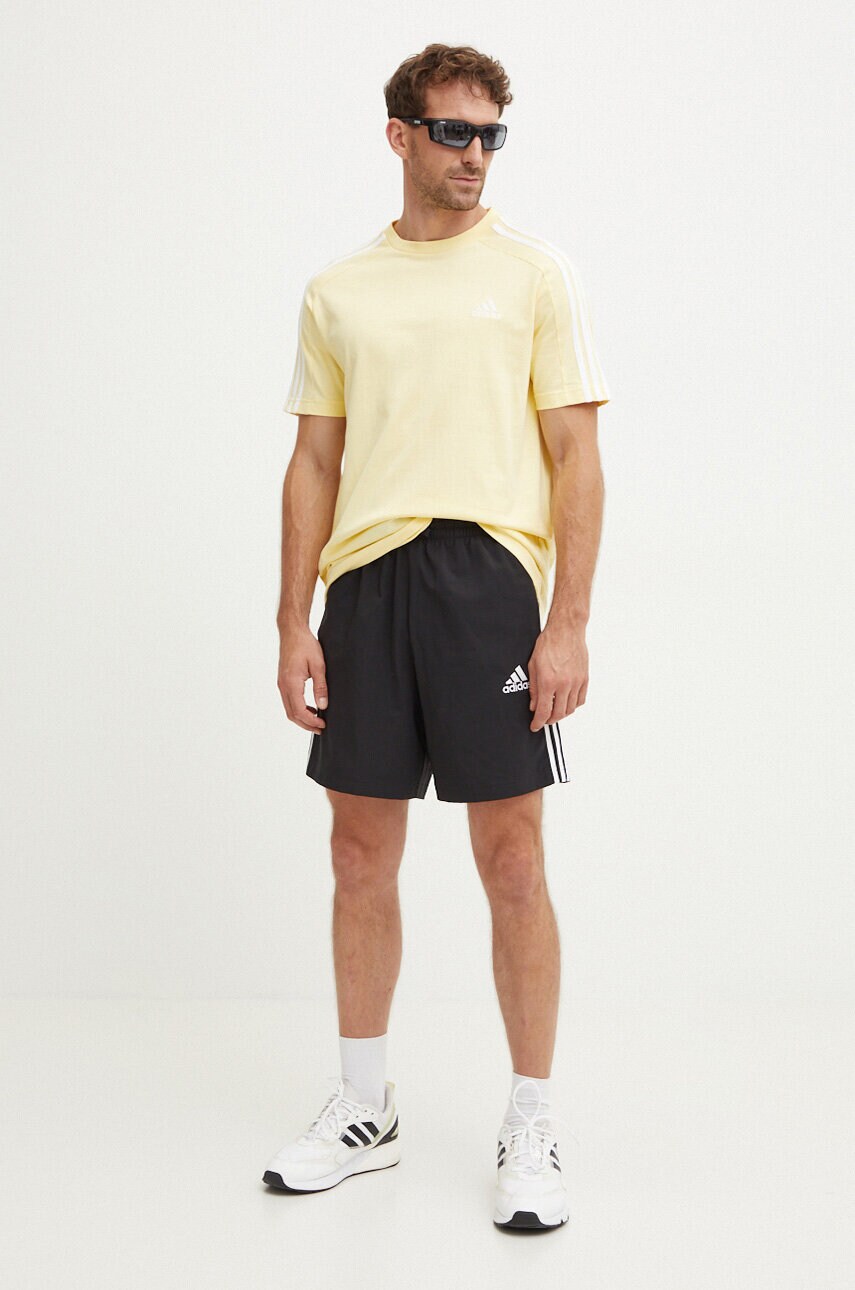 Бавовняна футболка adidas Essentials чоловіча колір жовтий однотонна IX0159