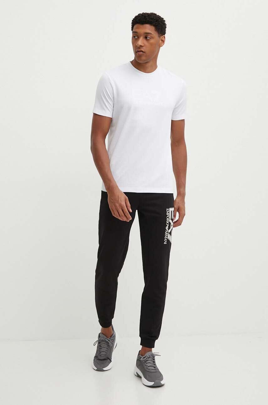 Футболка EA7 Emporio Armani чоловіча колір білий з аплікацією PJUJZ.6DPT71