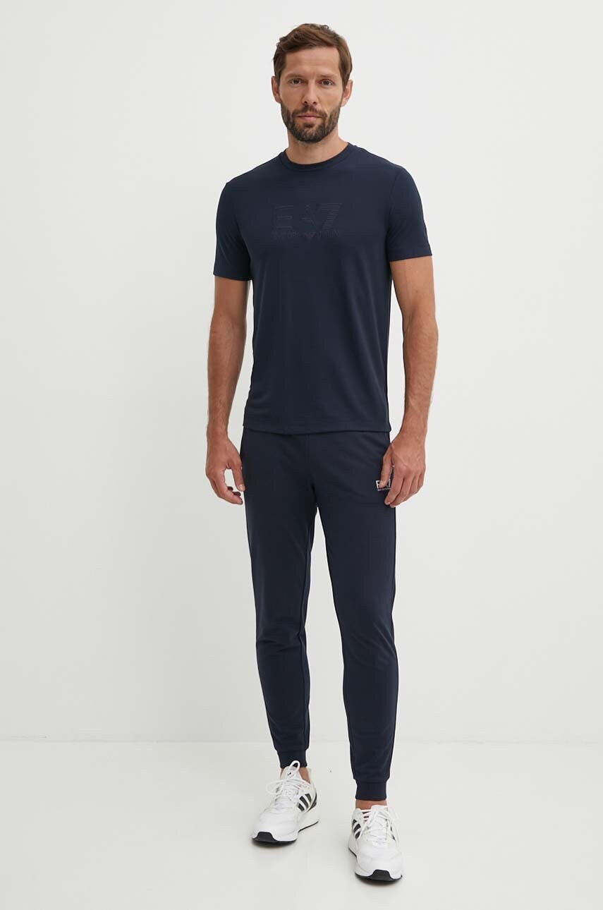 Футболка EA7 Emporio Armani чоловіча колір синій з аплікацією PJUJZ.6DPT71