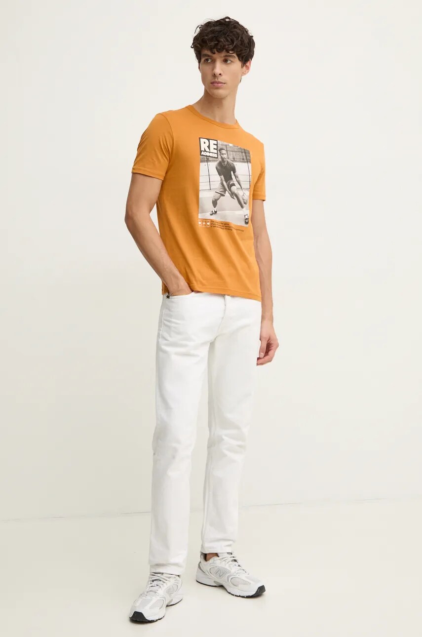 Бавовняна футболка United Colors of Benetton чоловіча колір помаранчевий з принтом 3I1XU109U