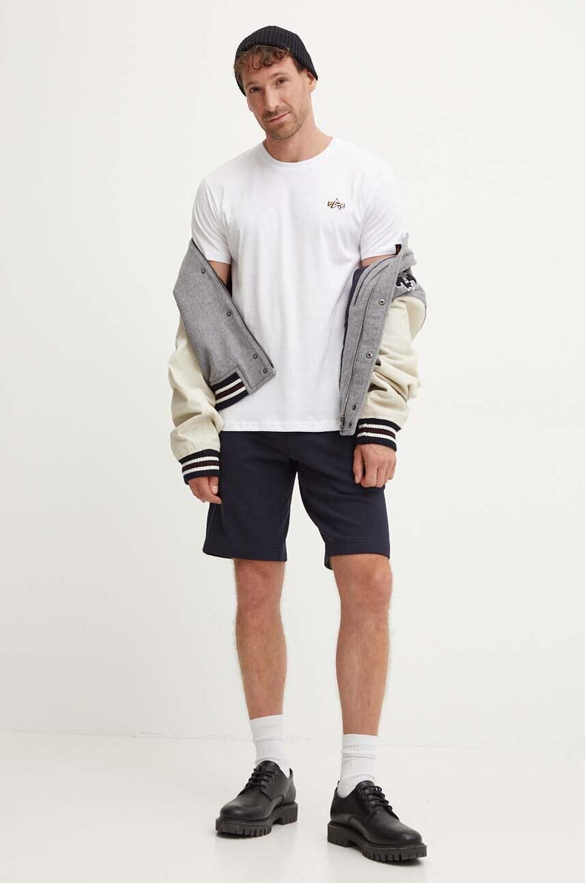 Бавовняна футболка Alpha Industries чоловіча колір білий з аплікацією 148511