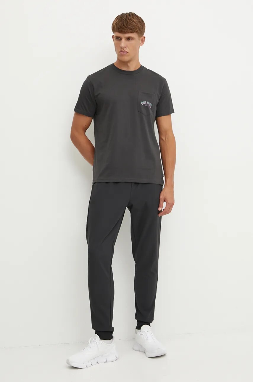Футболка Billabong Stacked Arch чоловіча колір чорний з принтом EBYZT00175