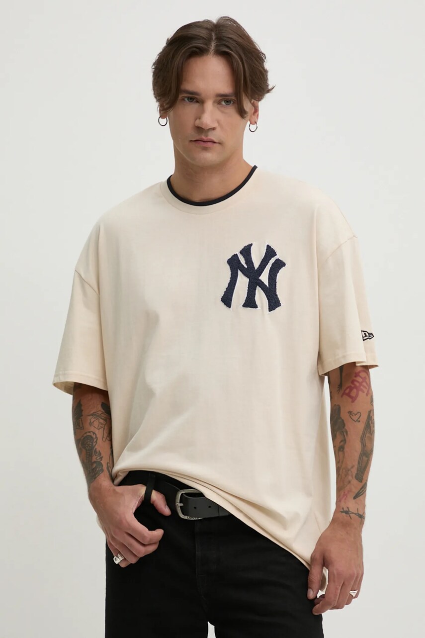 Бавовняна футболка New Era NEW YORK YANKEES колір бежевий з принтом 60564866
