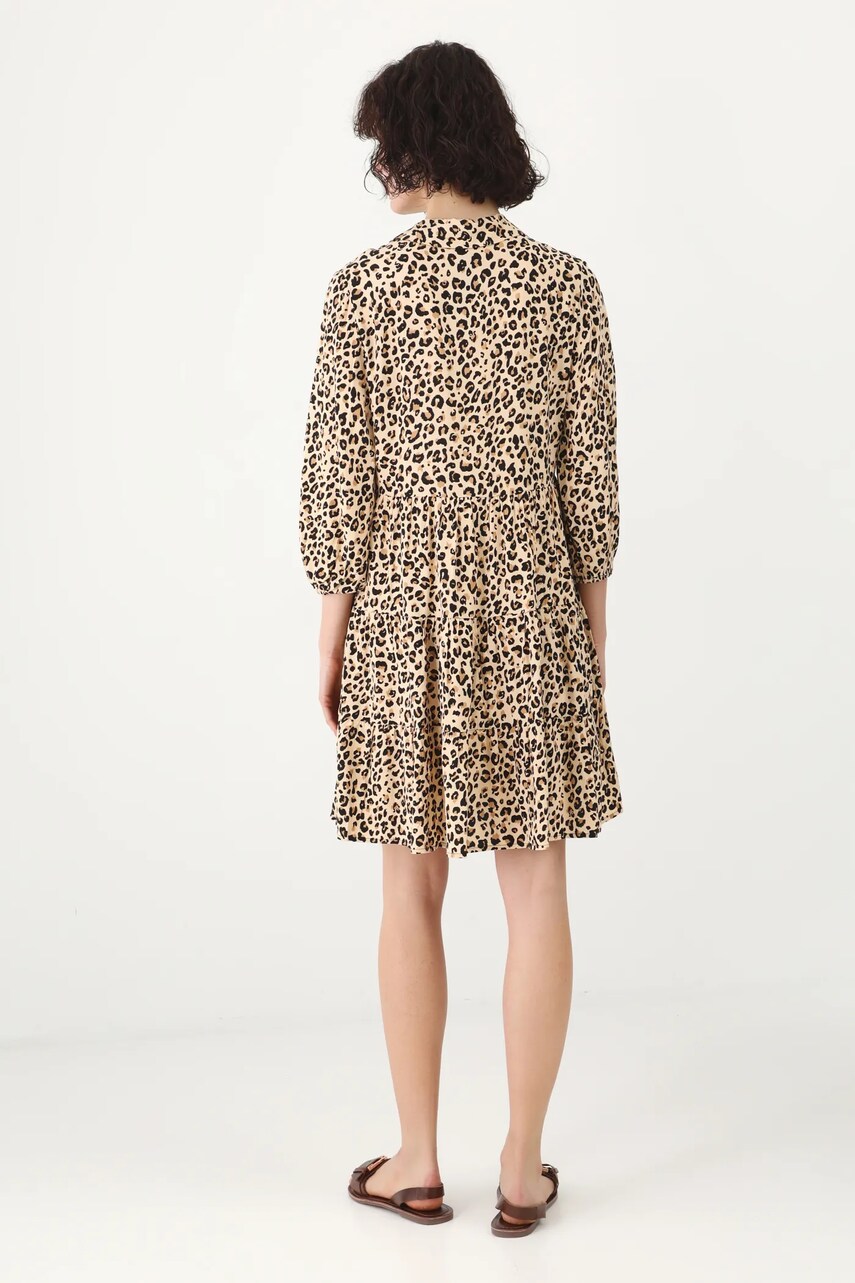 Сукня Medicine колір бежевий mini oversize