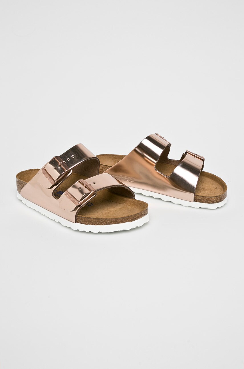 Шкіряні шльопанці Birkenstock Arizona SFB жіночі колір рожевий каблук блок 952091