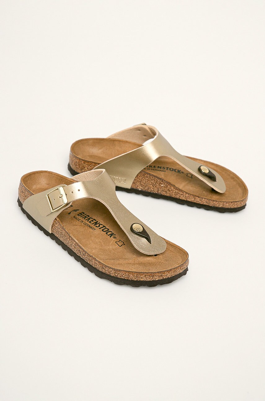 В'єтнамки Birkenstock Gizeh жіночі колір золотий на плоскому ходу 1016109