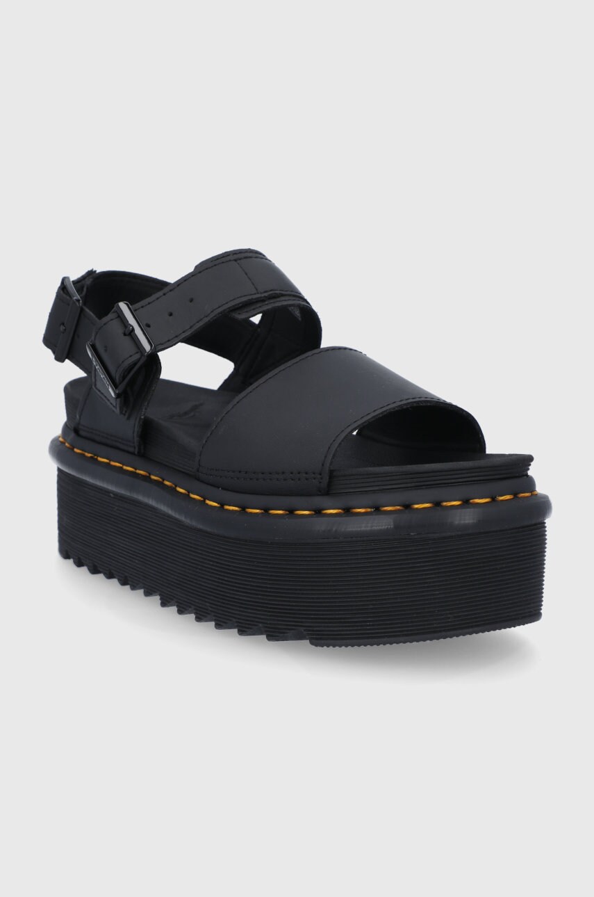 Шкіряні сандалі Dr. Martens Voss Quad жіночі колір чорний на платформі DM26725001.Voss.Quad.Bl-Black
