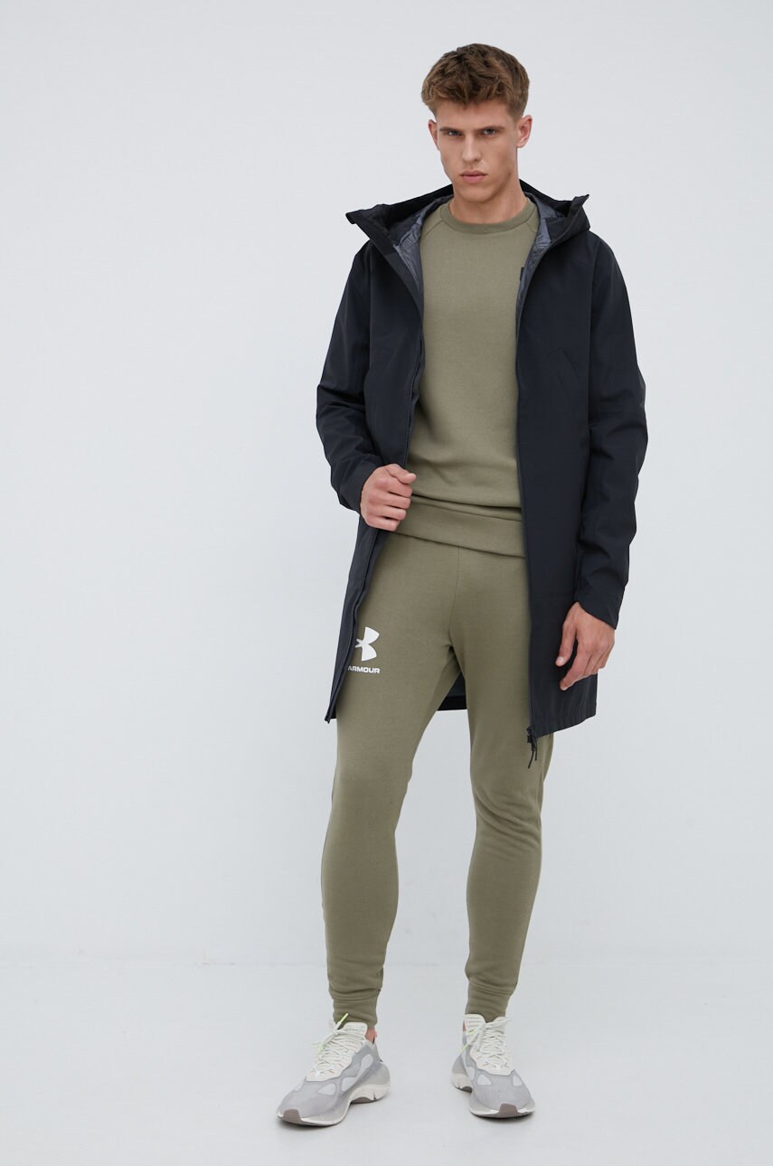 Штани Under Armour чоловічі колір зелений однотонні 1361642-001