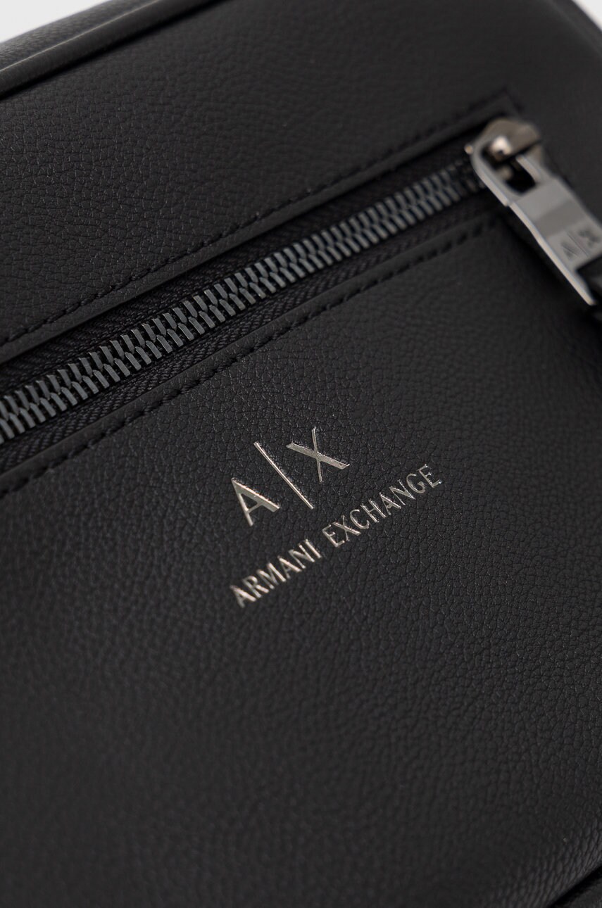 Купити Косметичка Armani Exchange колір чорний – головне зображення