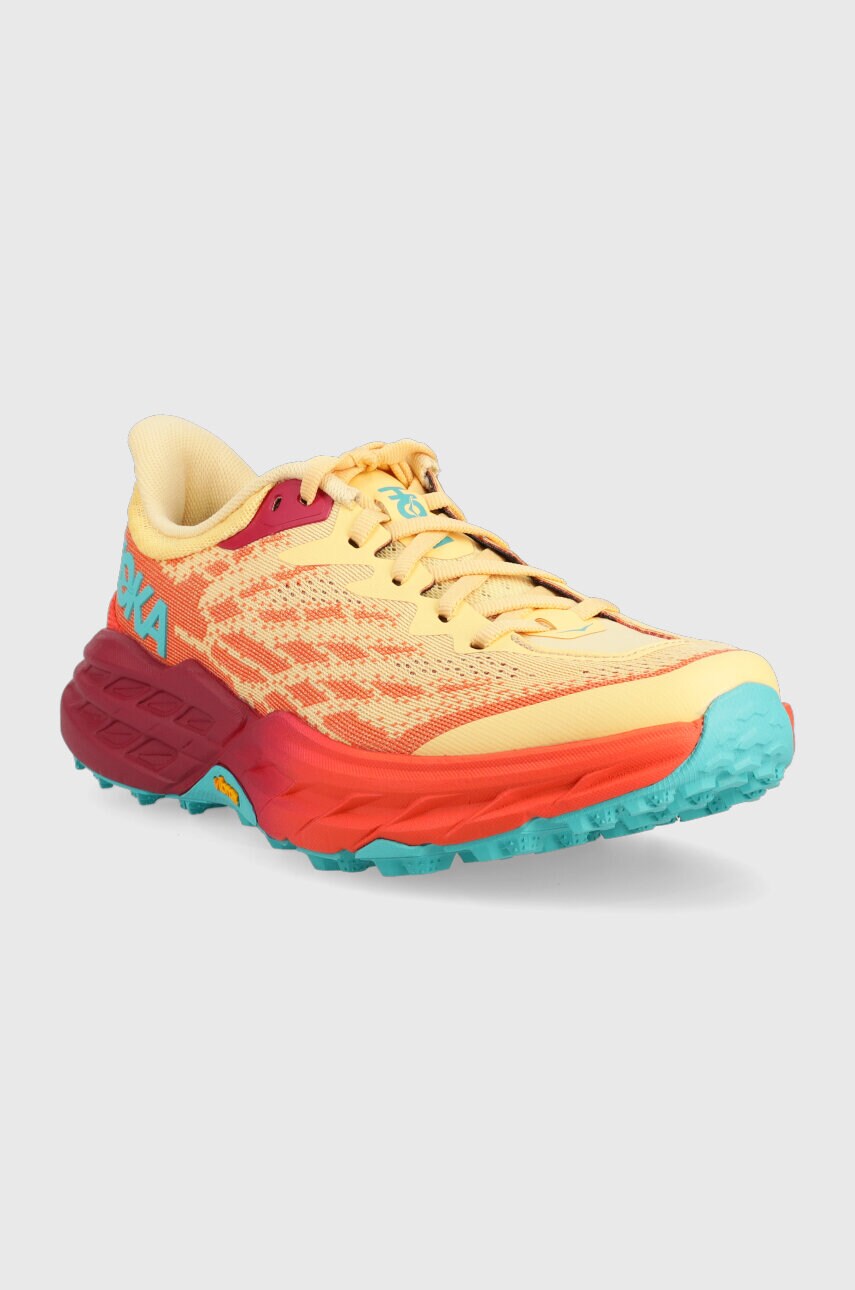 Бігові кросівки Hoka One One SPEEDGOAT 5 колір помаранчевий