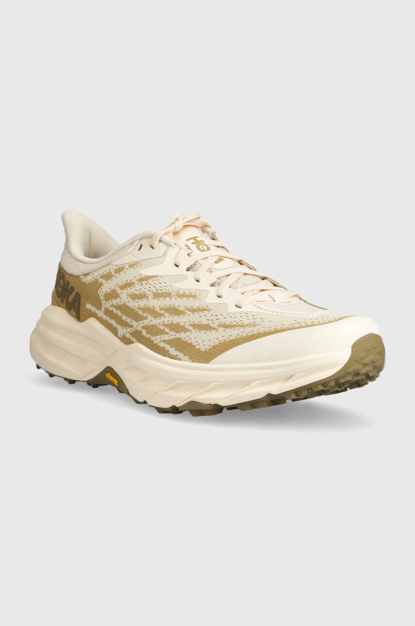 Бігові кросівки Hoka One One Speedgoat 5 колір бежевий