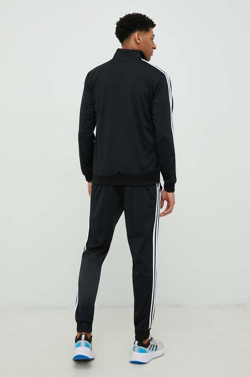 Купити Спортивний костюм adidas чоловічий колір чорний – головне зображення