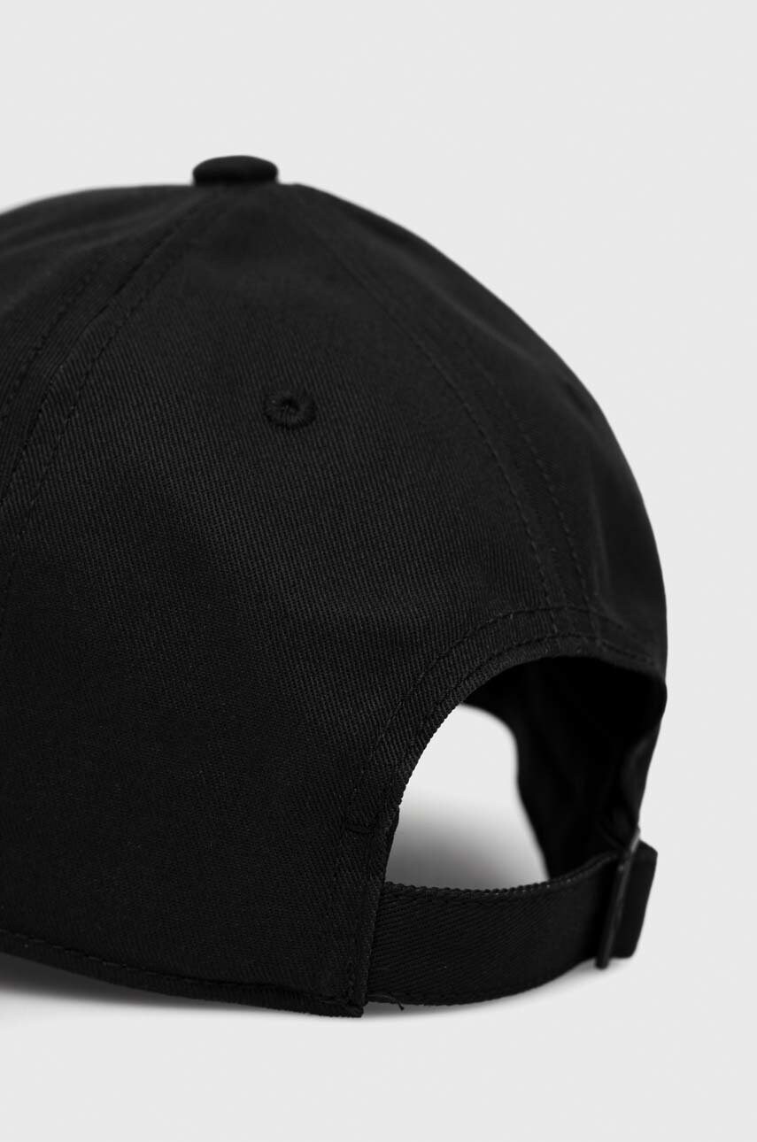 Кепка adidas Performance Tiro колір чорний з аплікацією