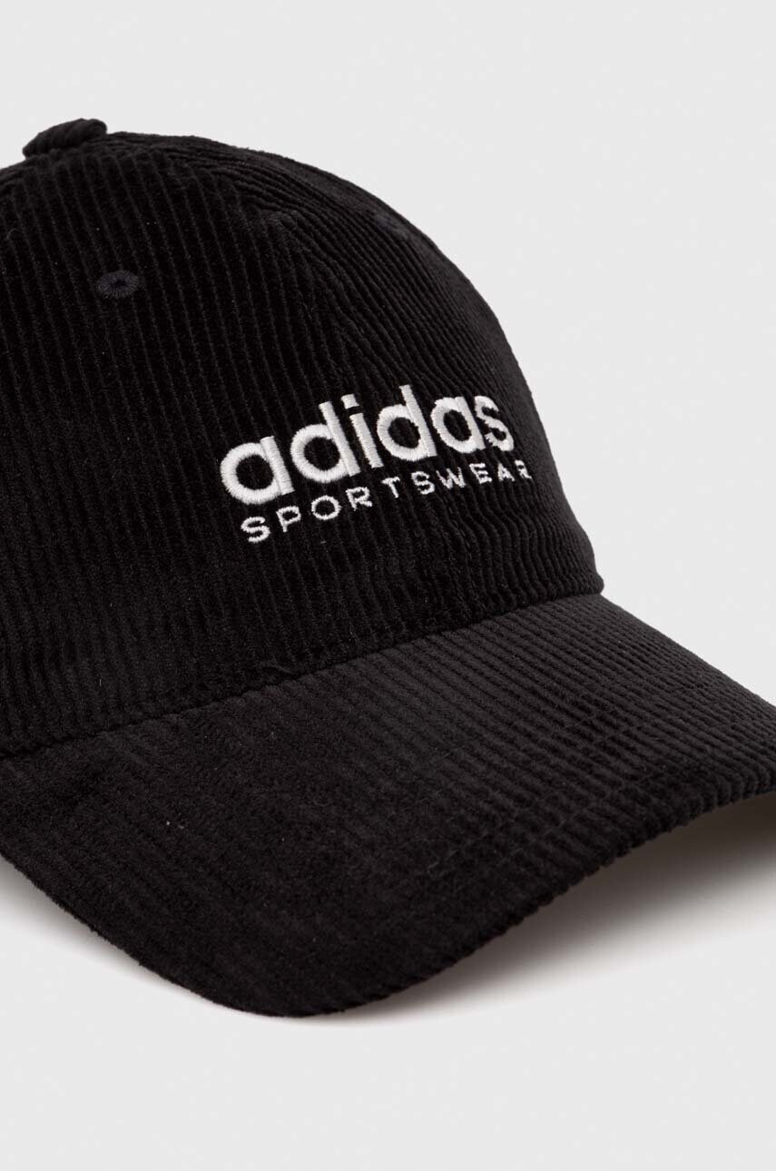 Вельветова кепка adidas Performance колір чорний з аплікацією