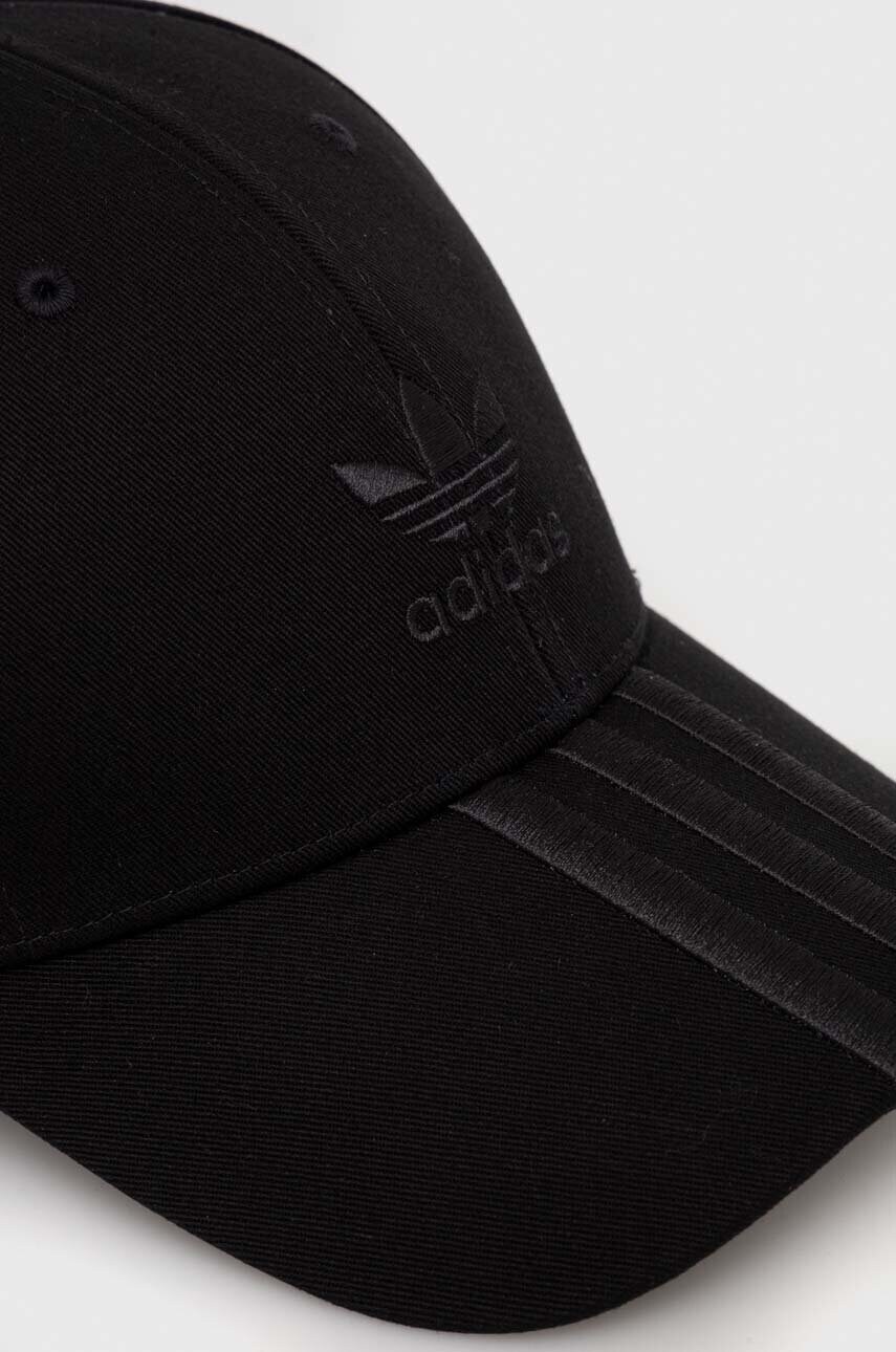 Бавовняна бейсболка adidas Originals колір чорний однотонна