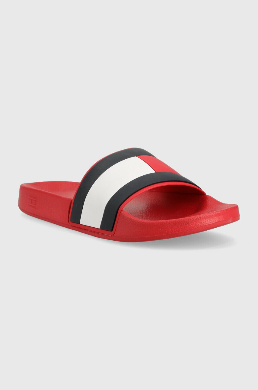 Шльопанці Tommy Hilfiger RUBBER TH FLAG POOL SLIDE чоловічі колір червоний FM0FM04263