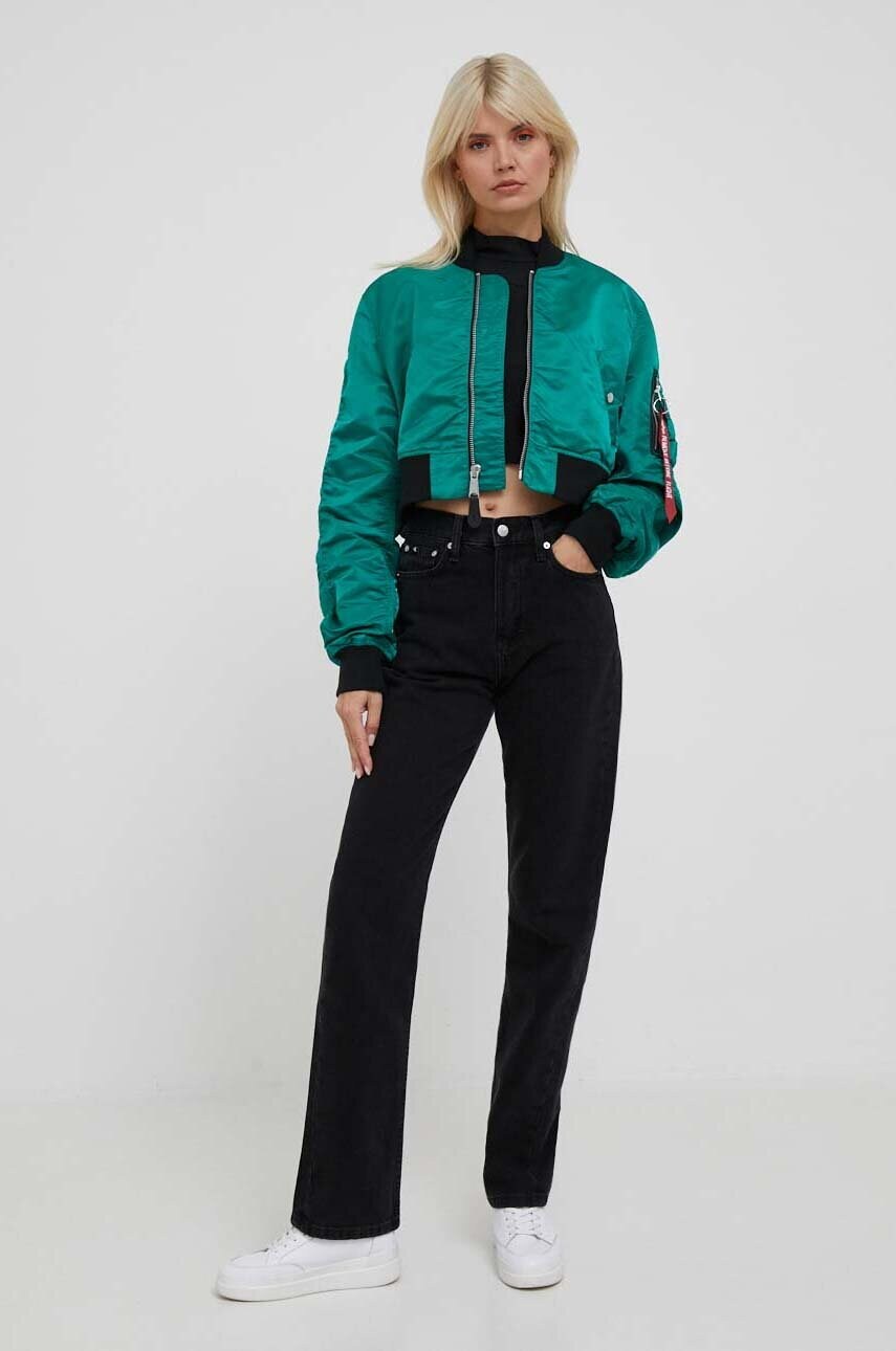 Куртка Alpha Industries MA-1 BOXY WMN жіноча колір зелений перехідна