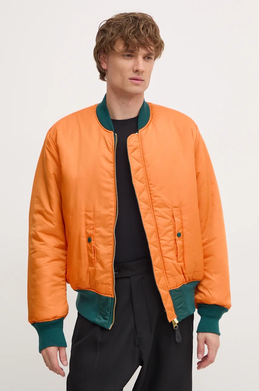 Куртка-бомбер Alpha Industries чоловічий колір зелений зимова
