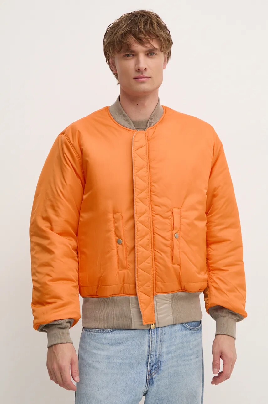 Куртка-бомбер Alpha Industries чоловічий колір бежевий зимова