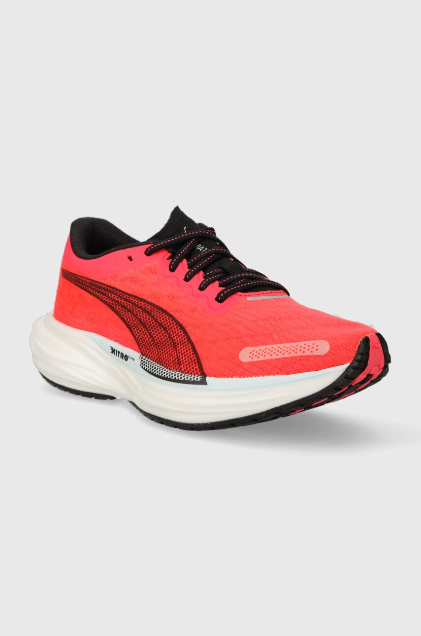 Бігові кросівки Puma Deviate Nitro 2 колір червоний