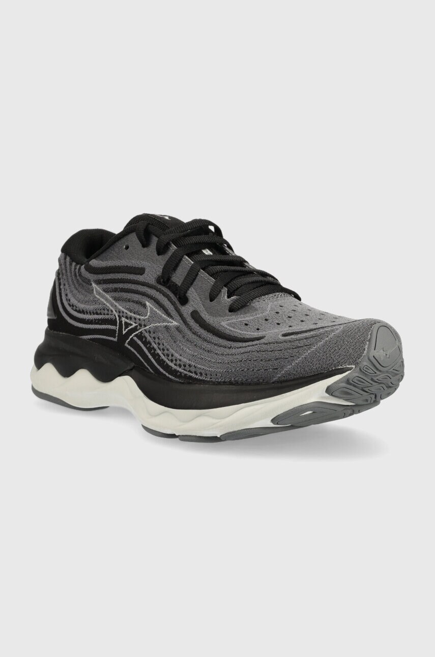 Бігові кросівки Mizuno Wave Skyrise 4 колір сірий