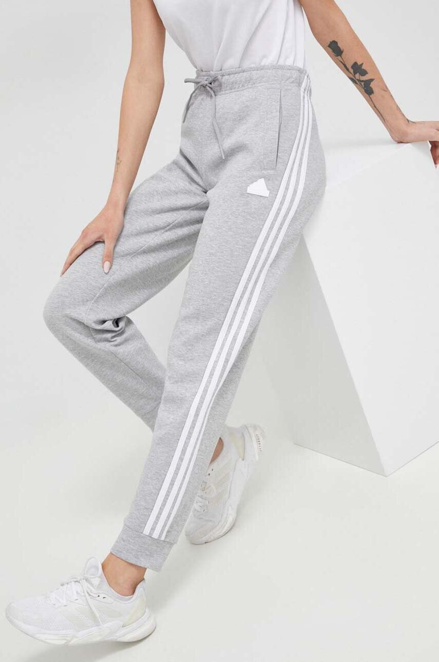 Спортивні штани adidas колір сірий меланж