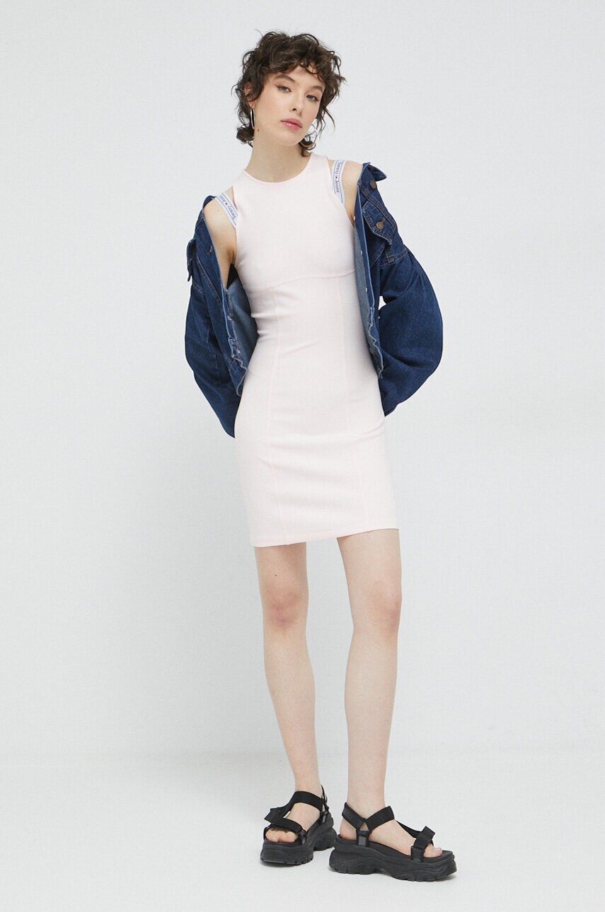 Сукня Tommy Jeans колір рожевий mini облягаюча