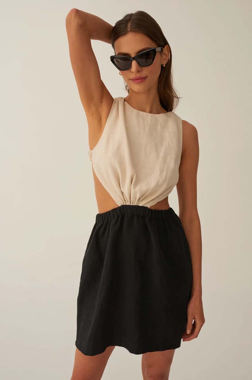 Сукня Undress Code Aphrodite колір чорний mini пряма