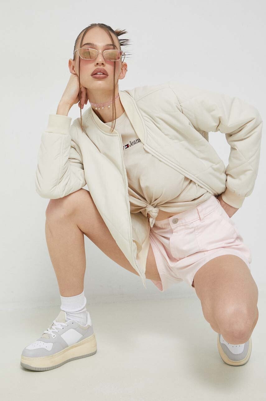 Шорти Tommy Jeans жіночі колір рожевий однотонні висока посадка