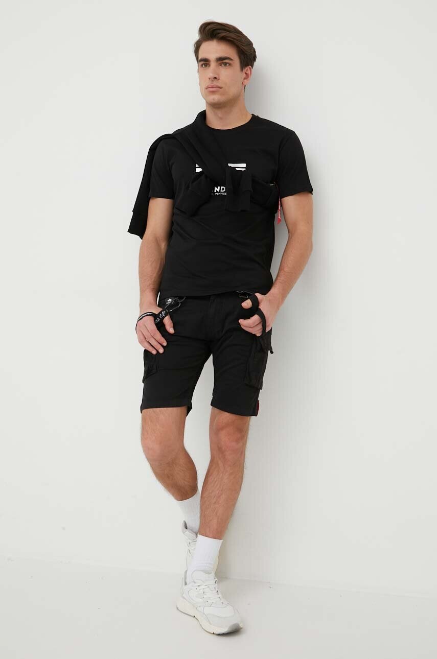 Шорти Alpha Industries чоловічі колір чорний 116213.03-Black