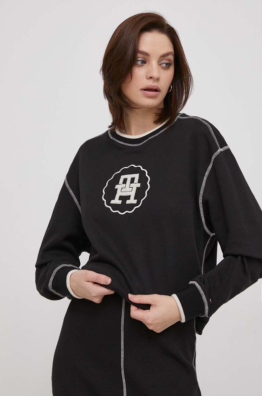 Бавовняна кофта Tommy Hilfiger жіноча колір чорний з аплікацією