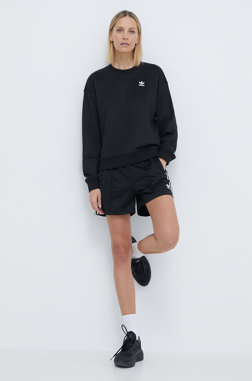 Кофта adidas Originals Trefoil Crew жіноча колір чорний з аплікацією IU2410