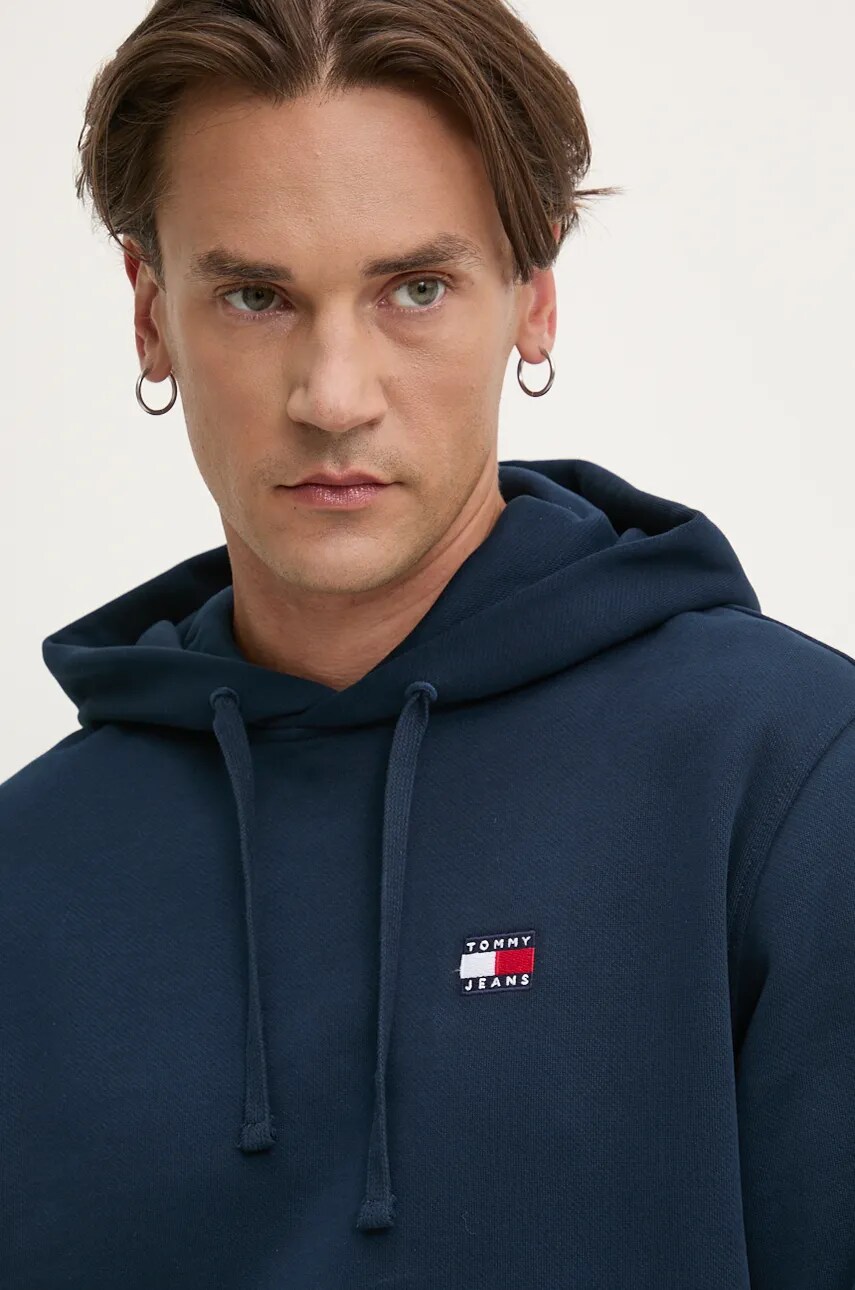 Бавовняна кофта Tommy Jeans чоловіча колір синій з капюшоном однотонна DM0DM17988