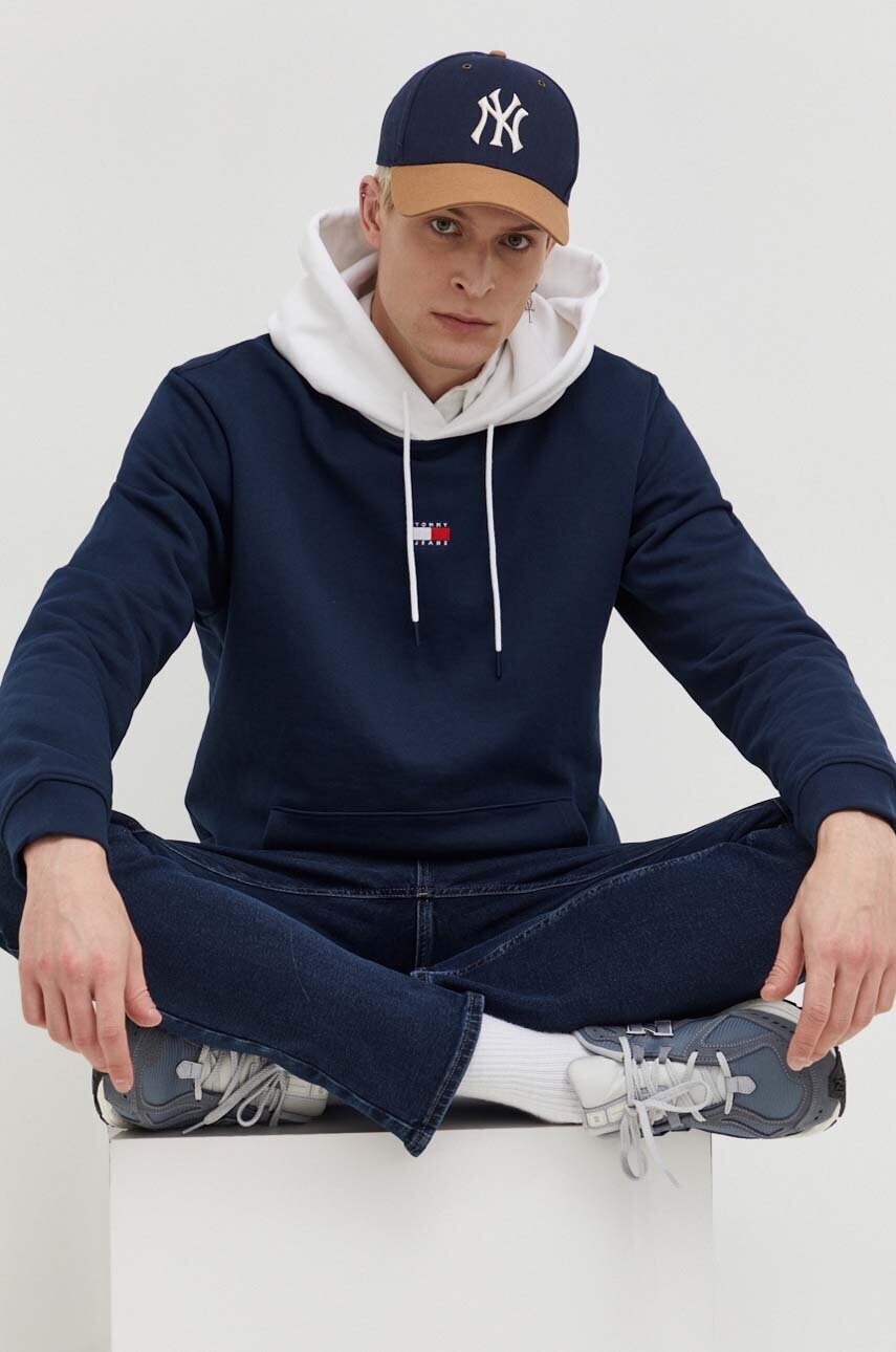 Кофта Tommy Jeans чоловіча колір синій з капюшоном з аплікацією