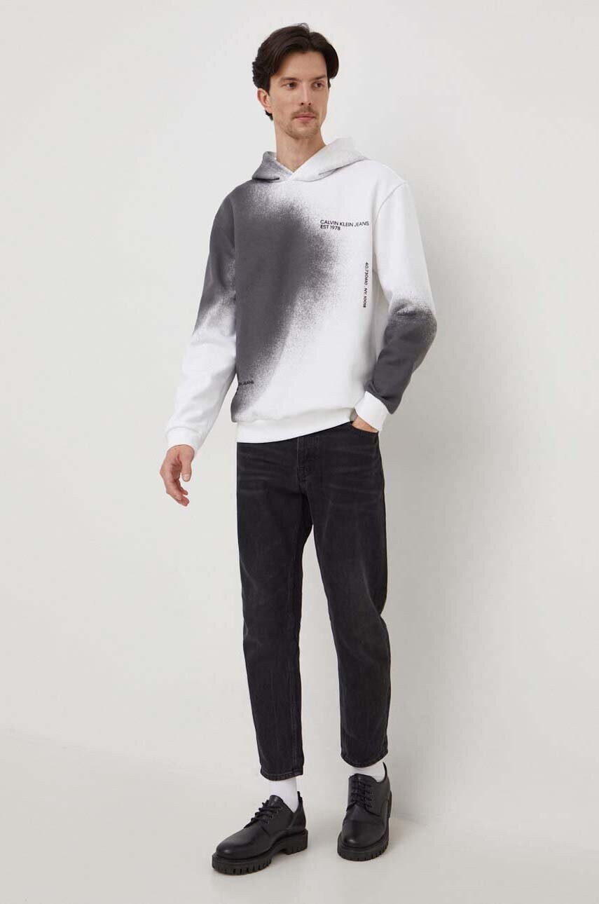 Кофта Calvin Klein Jeans чоловіча колір білий з капюшоном візерунок