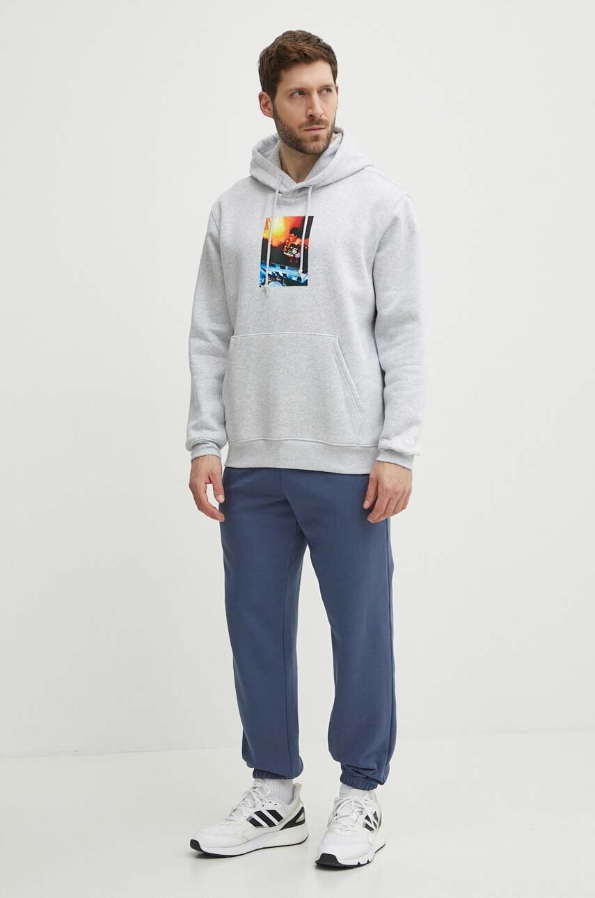 Кофта adidas Originals чоловіча колір сірий з капюшоном з принтом IS2907