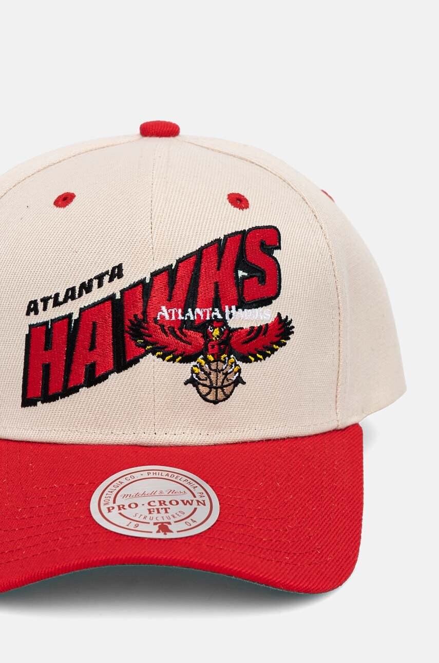 Кепка Mitchell&Ness Atlanta Hawks колір бежевий з аплікацією HHSS7506-AHAYYPPPOFWH