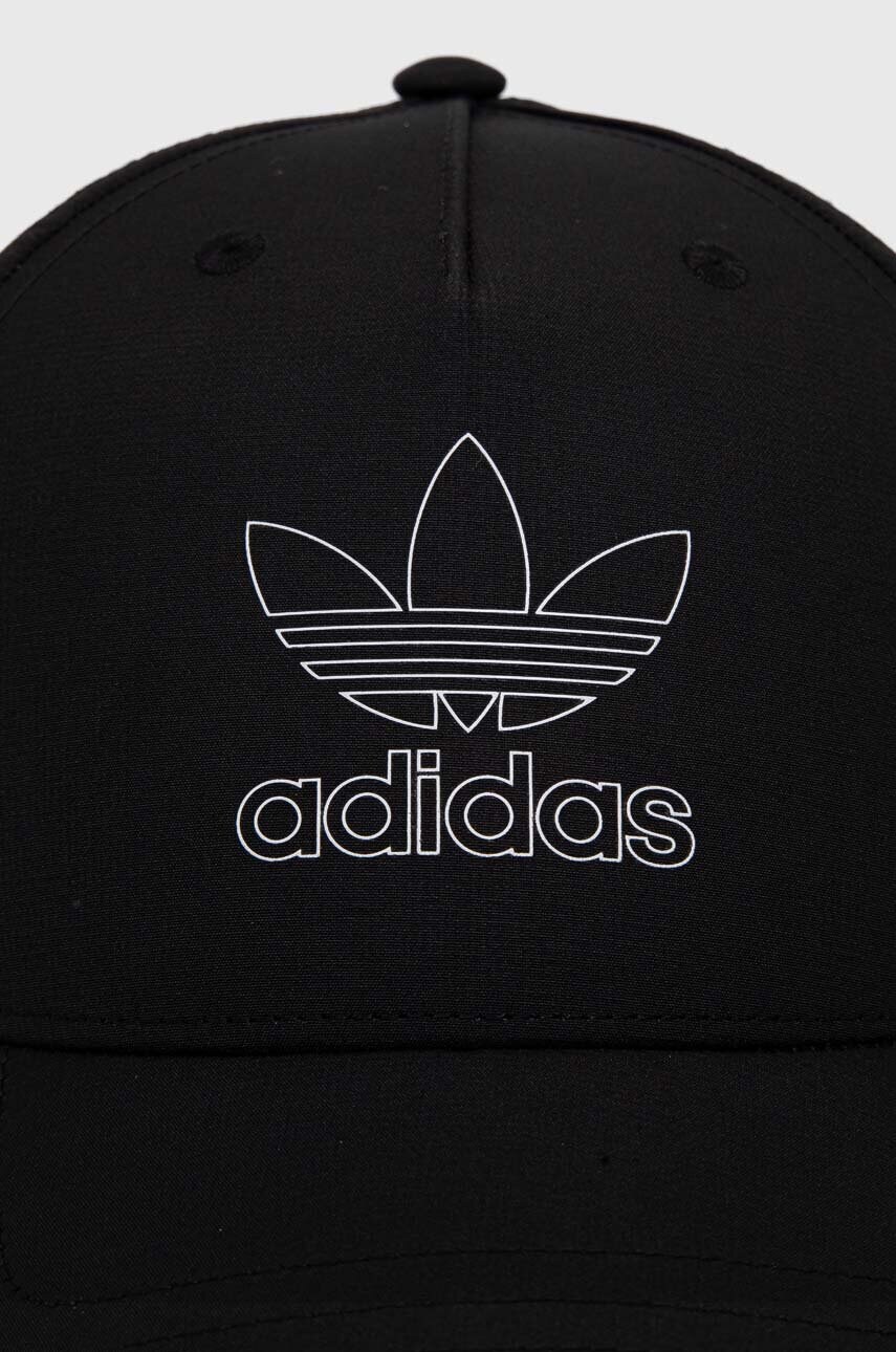 Кепка adidas Originals колір чорний з принтом