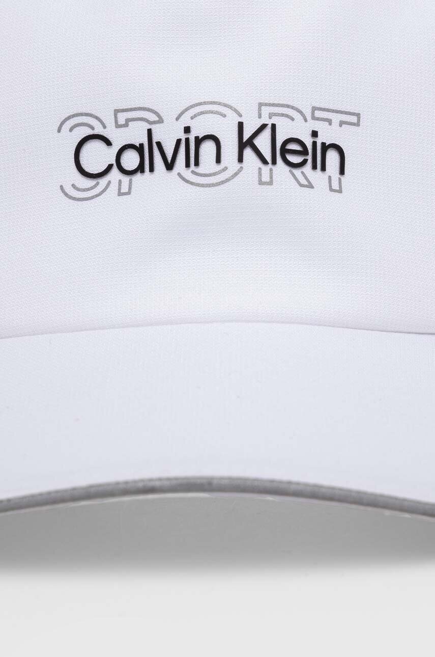 Кепка Calvin Klein Performance колір білий з аплікацією