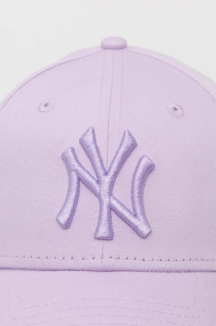 Бавовняна бейсболка New Era колір фіолетовий з аплікацією NEW YORK YANKEES