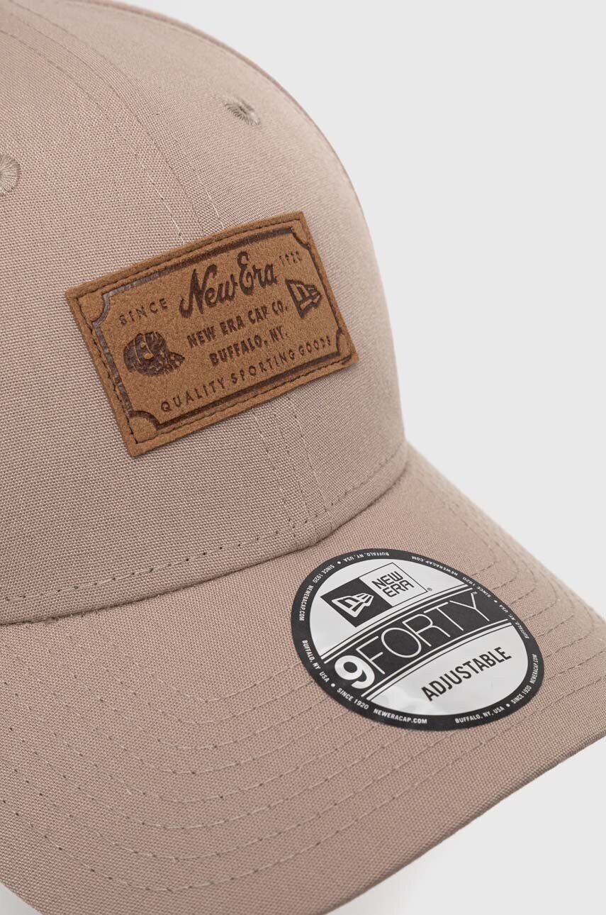 Кепка New Era колір бежевий з аплікацією