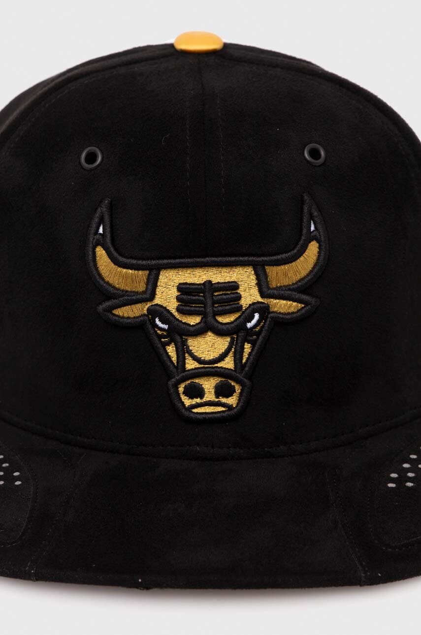 Кепка Mitchell&Ness NBA CHICAGO BULLS колір чорний з аплікацією