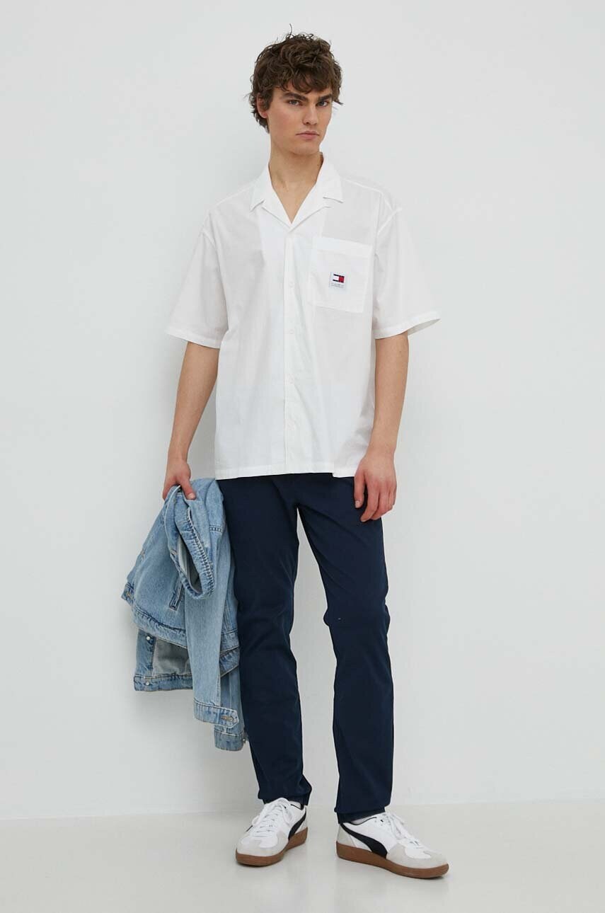 Бавовняна сорочка Tommy Jeans чоловіча колір білий relaxed DM0DM19139
