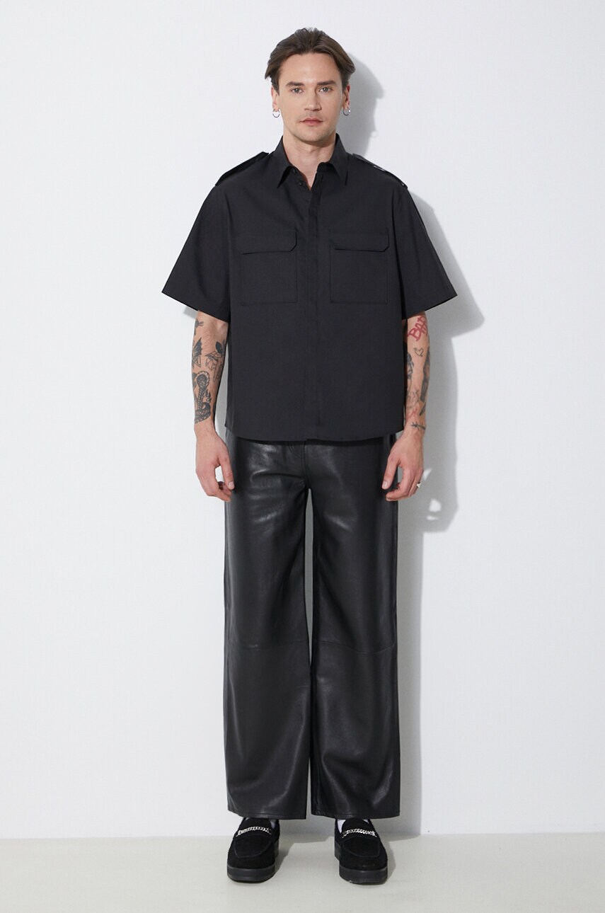 Сорочка Neil Barrett Loose Military Police Detail Short Sleeve Shirt чоловіча колір чорний regular класичний комір MY60216A-Y037-001N