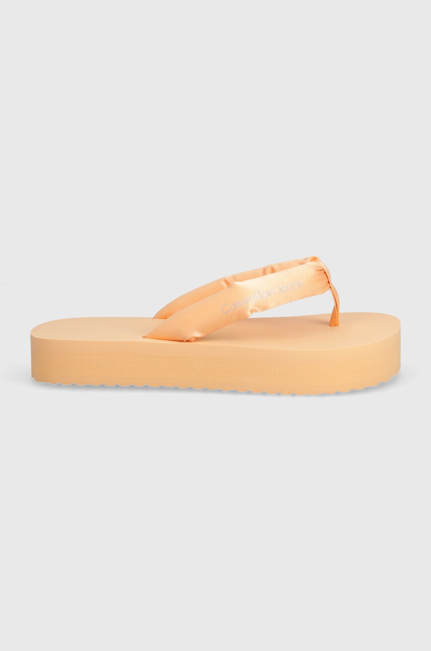 В'єтнамки Calvin Klein Jeans BEACH SANDAL FLATFORM PADDED NY жіночі колір помаранчевий на плоскому ходу YW0YW01400