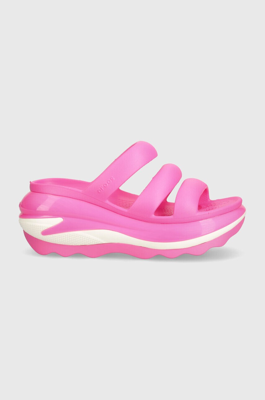 Шльопанці Crocs Mega Crush Triple Strap жіночі колір рожевий на платформі 209842
