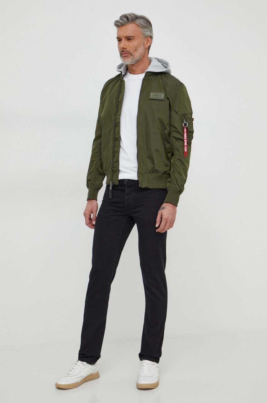 Куртка Alpha Industries MA-1 TT Hood чоловіча колір зелений перехідна
