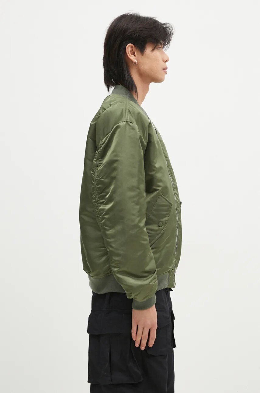 Куртка-бомбер Alpha Industries MA-1 CS чоловіча колір зелений перехідна oversize 136136
